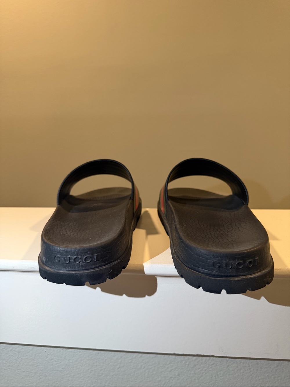 Gucci Black Slide Sandals with Red and Green Stripes - Picture 8 of 8